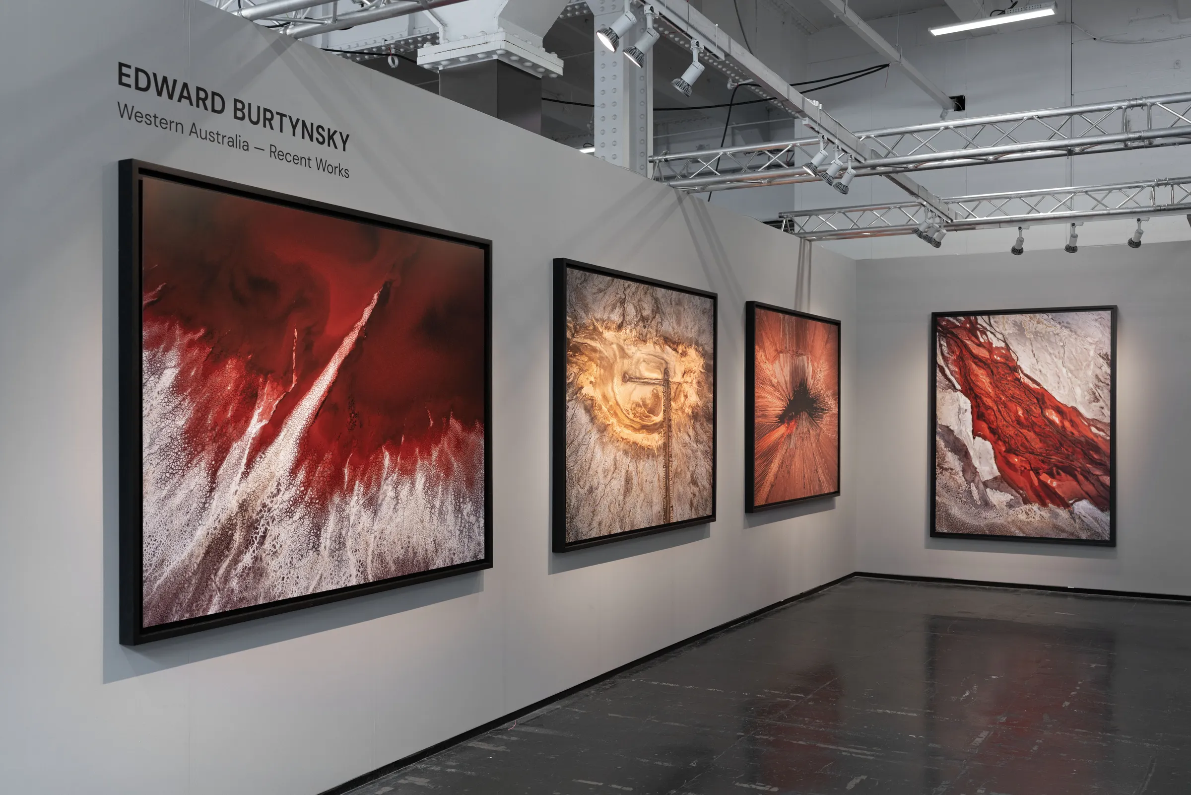 Photo London Edward Burtynsky Western Australia - Recent Works